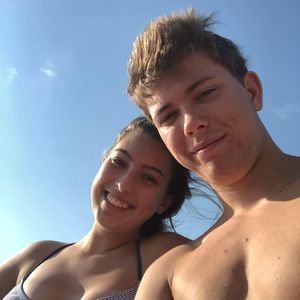 Meet your Posher, Cameron